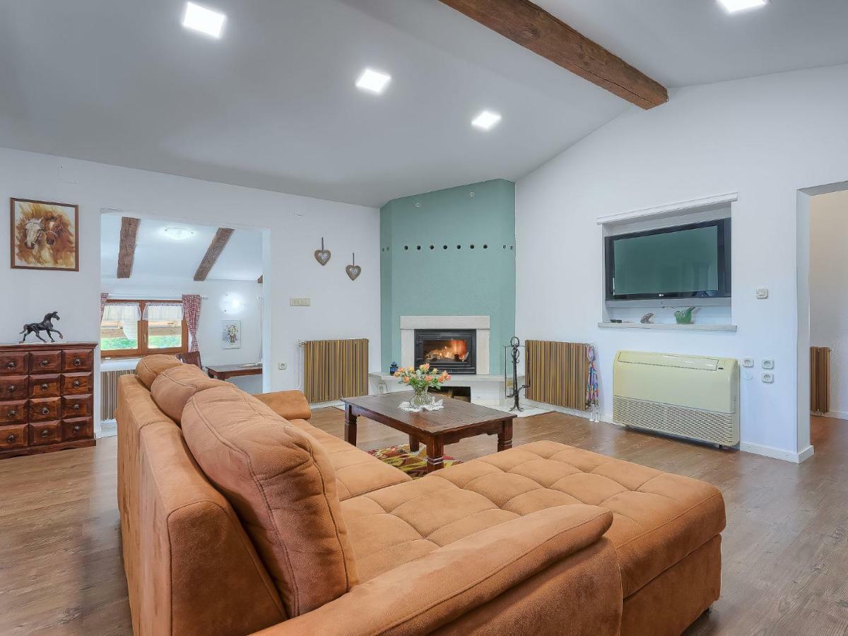 Holiday Home Country House D&D By Interhome Pula Exterior foto